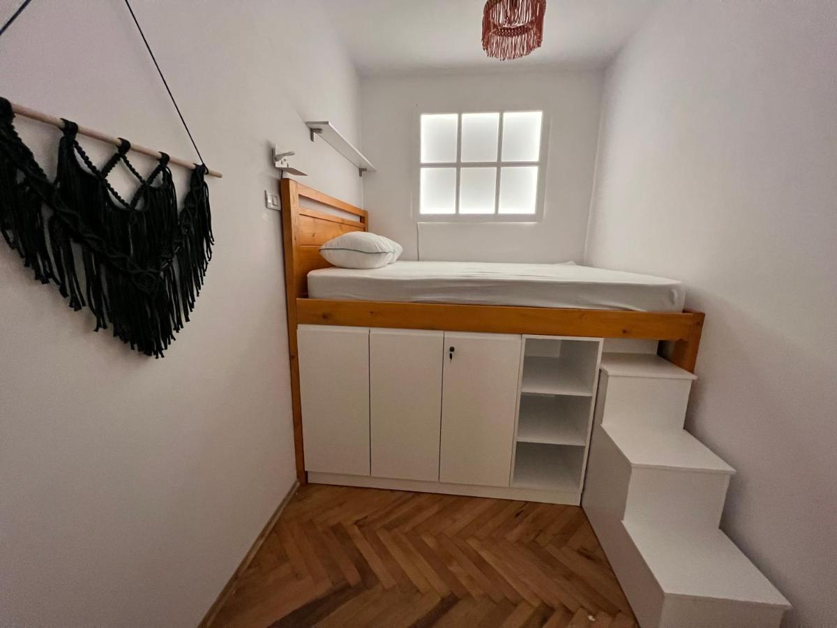 Trip'N'Hostel Chill Zone Tirana Bagian luar foto