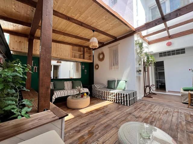 Trip'N'Hostel Chill Zone Tirana Bagian luar foto