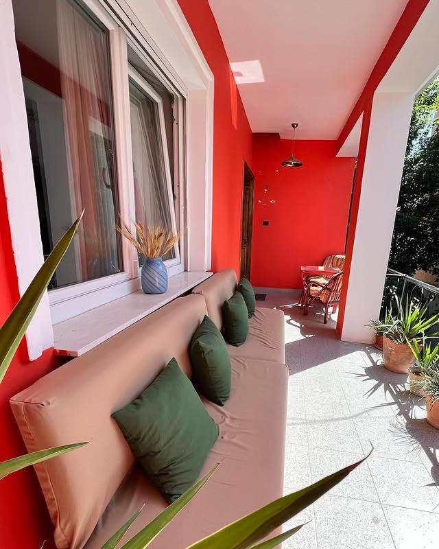 Trip'N'Hostel Chill Zone Tirana Bagian luar foto